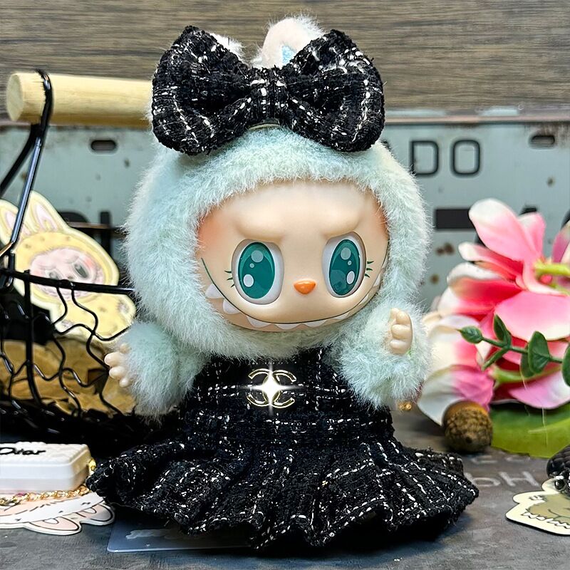 Labubu Starry Night – Mysterious Elegance